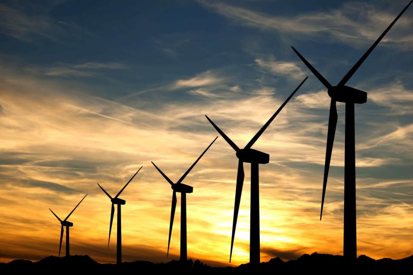 Rüzgarın Gününde Dünya Yenilenebilir Enerjiye  Kucak Açıyor