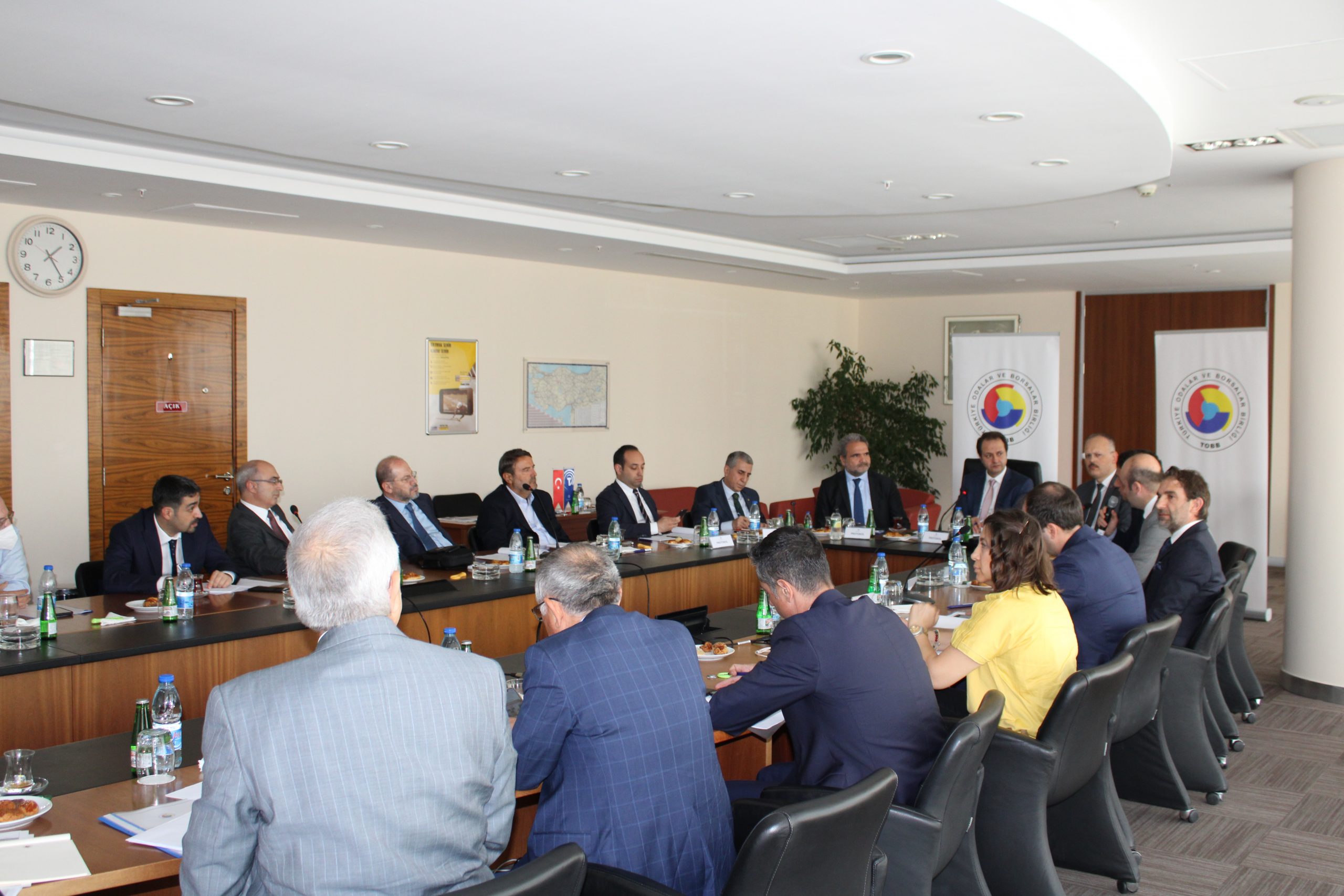 Alternatif Yakıt Kullanımının Artması Ve Yenilenebilir Enerji İçin Çalışıyoruz