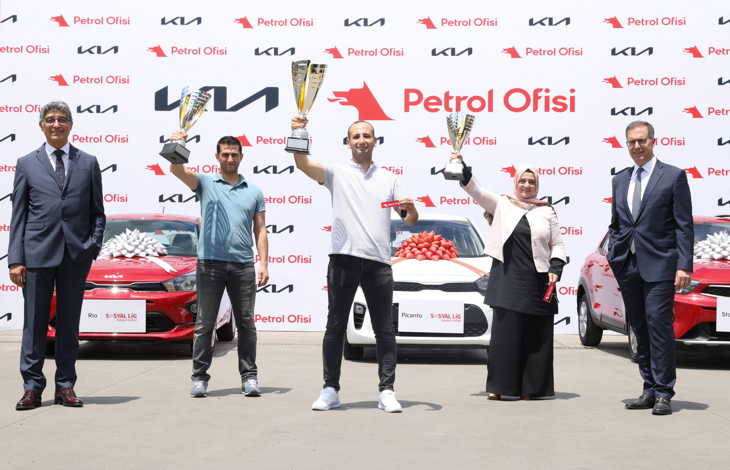 Petrol Ofisi Sosyal Lig, 2021-2022 sezonunu da ödül yağmuru ile tamamladı