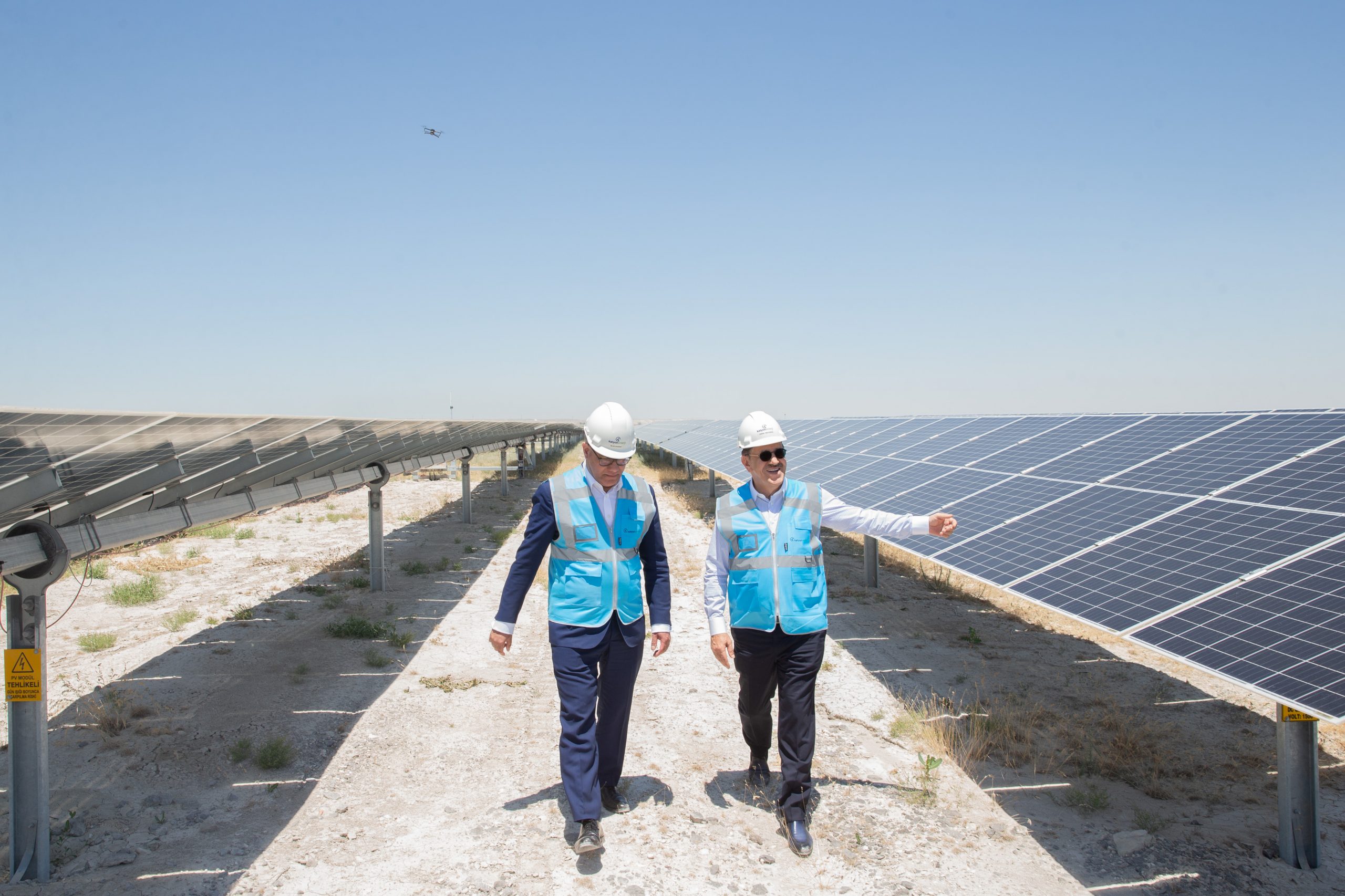 ”Kalyon Karapınar GES, İngiltere’nin Dünyada Finansman Sağladığı En Büyük GES Yatırımı”
