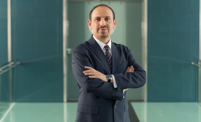 1661152735_AksaElektrik_GenelM__d__r__veY__netimKurulu__yesi_MuratKirazl__