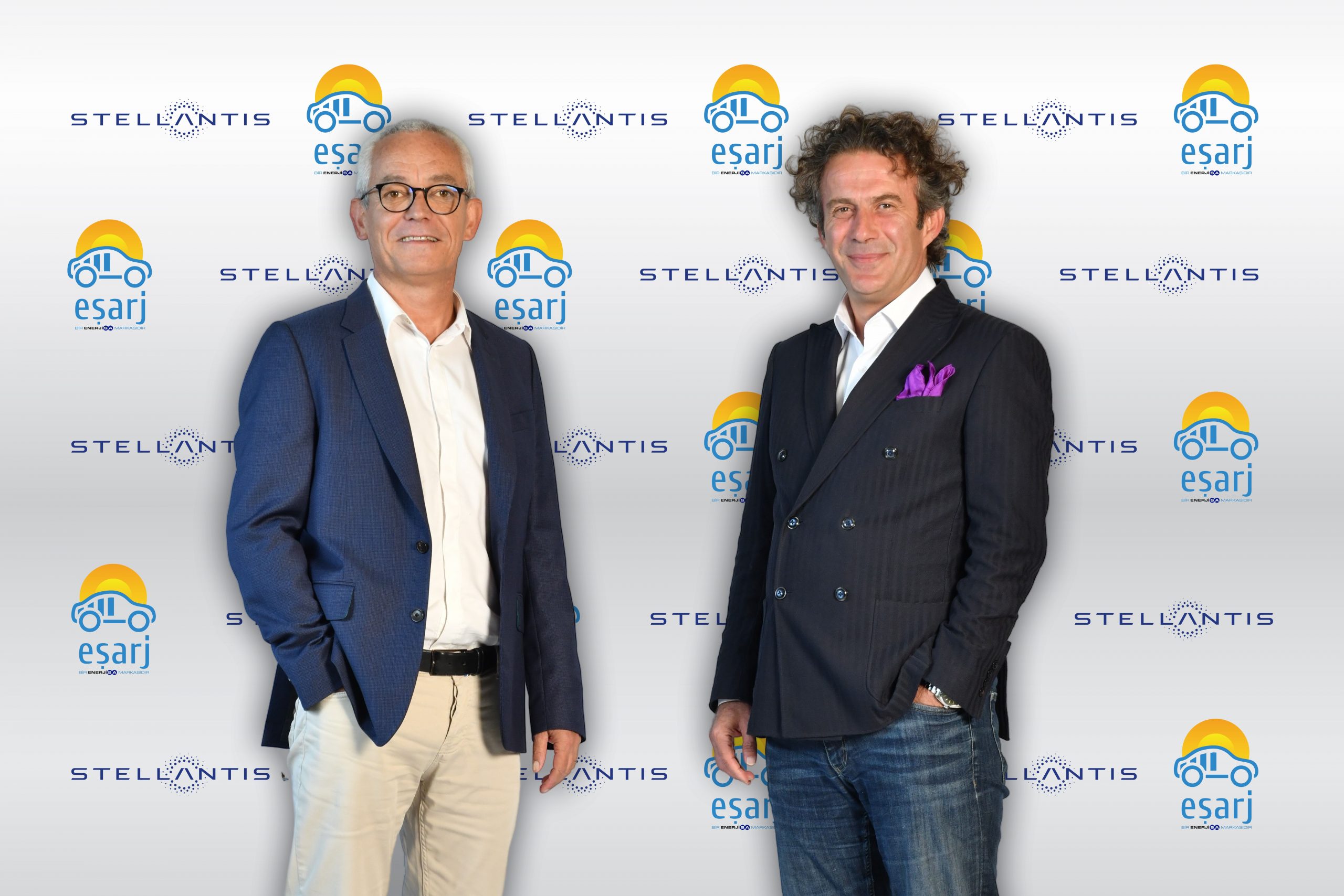 Eşarj ve Stellantıs’den Türkiye Şarj İstasyon Ağına 200 İstasyonluk Katkı