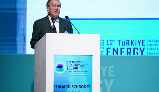 1669116336_Gerhard_Schr__der__2_