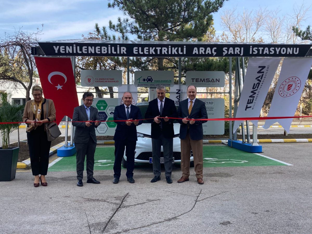 GÜYAD TEMSAN CarPort Elektrikli Araç Şarj İstasyonu’nun Açılışı Yapıldı