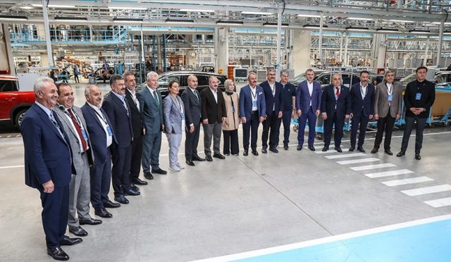 TBMM Sanayi Komisyonu, Togg Teknoloji Kampüsü’nde teknik inceleme gezisi ve test sürüşüne katıldı