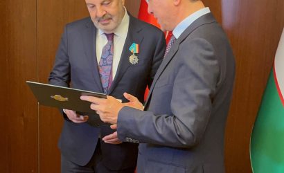 Aksa_Cemil_Kazanc_ve_Jamshid_Kuchkarov