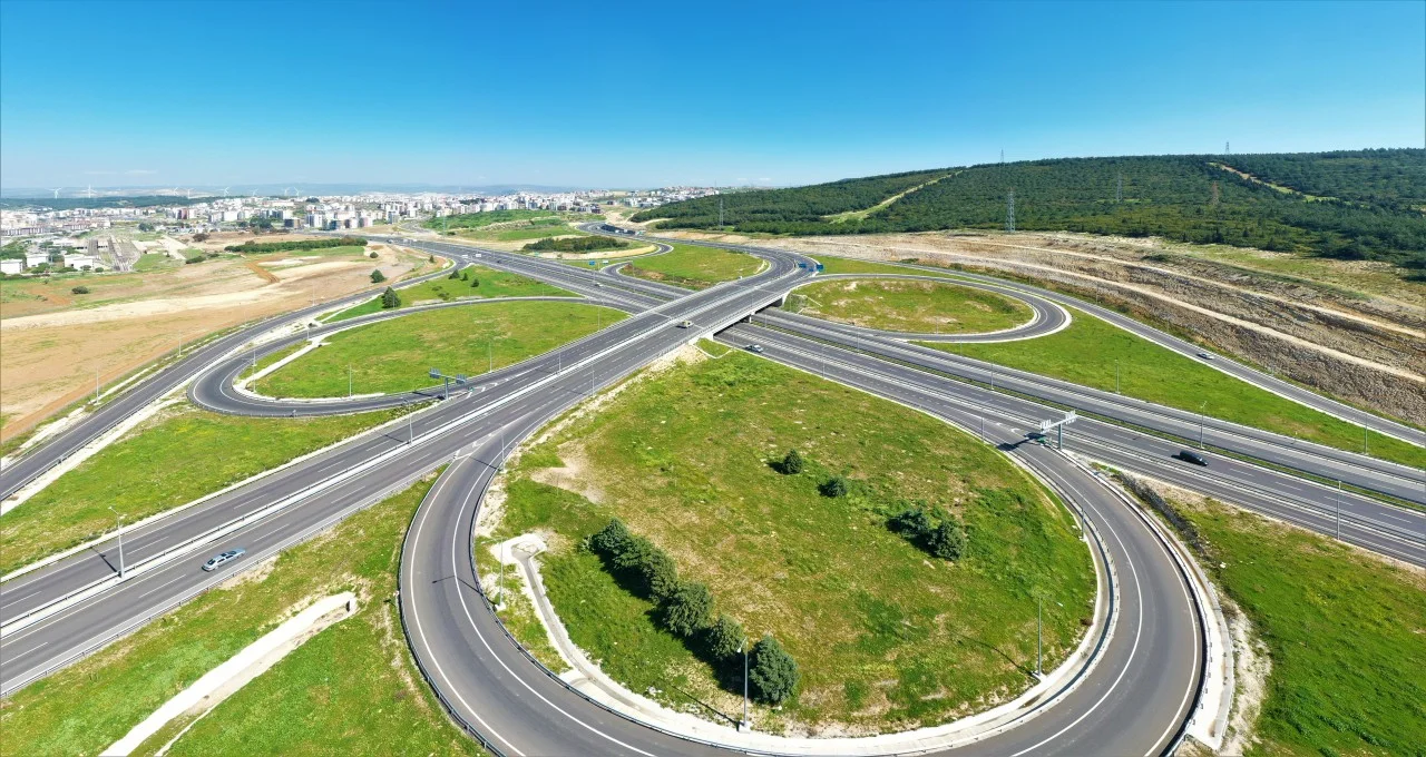 Kuzey Ege Otoyolu ’nun Elektriği  Yenilenebilir Kaynaklardan