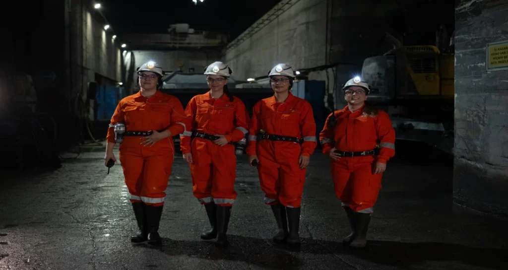 irem Dinmaz Tugce Enc Beyza Guler irem Dinmaz Sevda simşek Seçkin