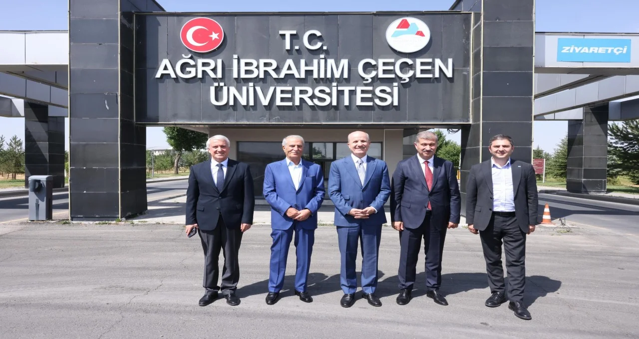 Yok_Baskani_Erol_Ozvar_ic_Holding_ibrahim_cecen_ziyaret1