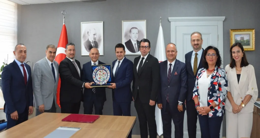 JENDER PLAKET TAKDİM