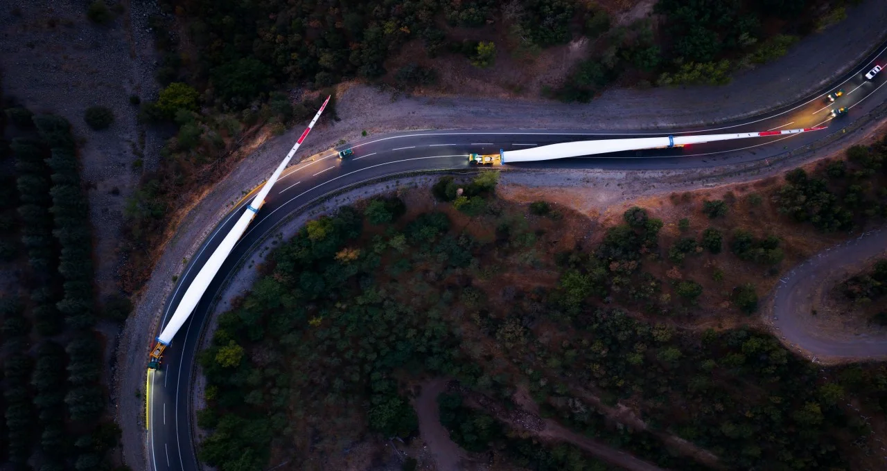 Hareket, Türkiye’nin En Uzun Rüzgar Türbini Kanatlarını Taşıdı