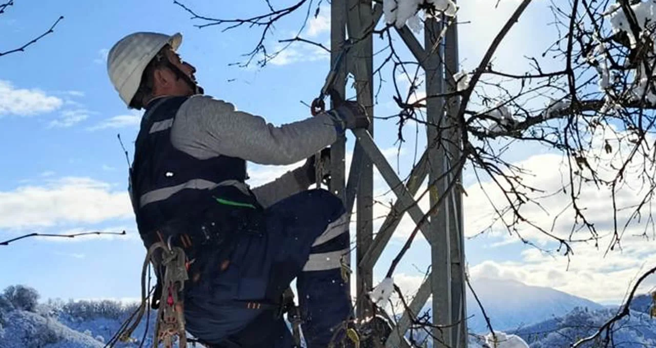 Çoruh EDAŞ, Giresun da 7/24 Çalışmayla Enerji Kesintilerine Müdahale Ediyor