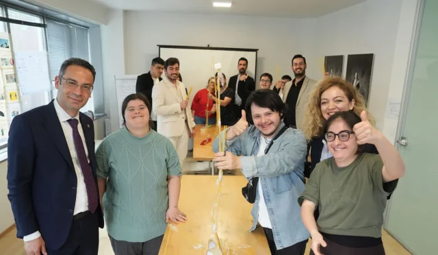 CK_Enerji_den_Down_sendromlu_0