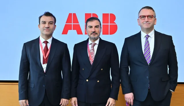 Soldan Saga - Cihan Uret - Tonay Topuz - Nejat Ege