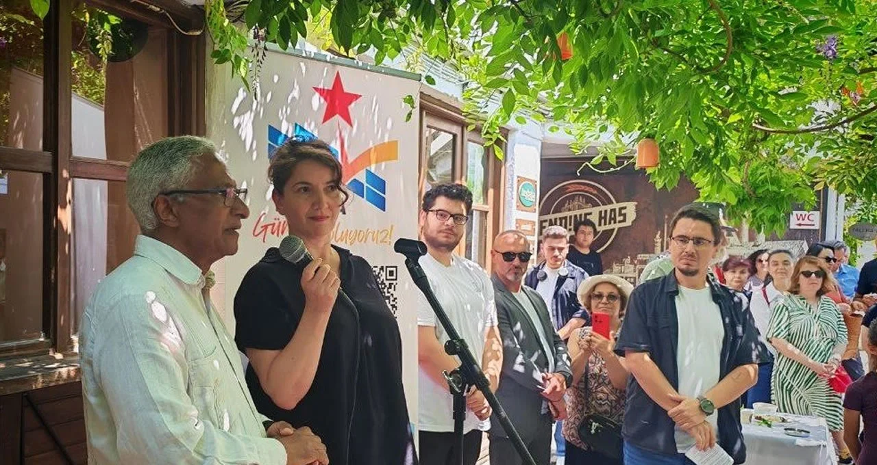 Küba İçin Güneş Topluyoruz Sergisi