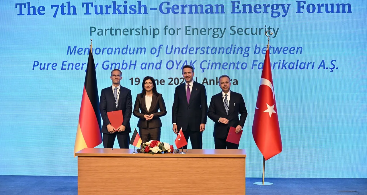 Oyak_Cımento_Pure_Energy_1