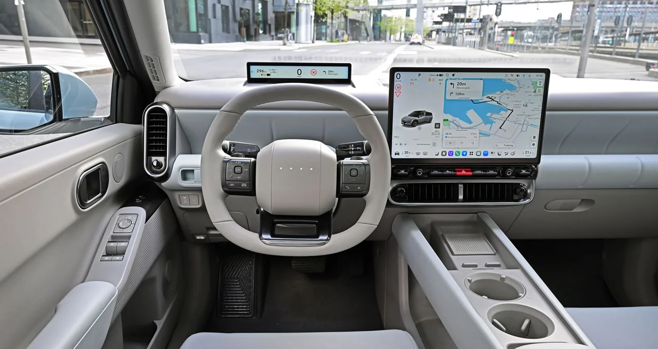 Hyundai_IONIQ_3__3_