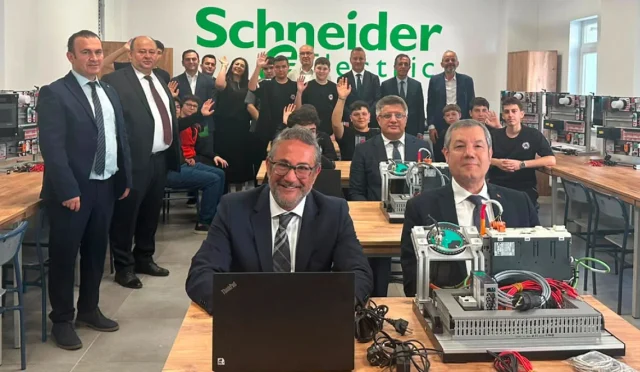 Schneider_Electric_Laboratuvar_Samsun