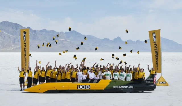 JCB Hydromax Hidrojenle Çalışan Araçlarla Kara Hız Rekorunu Kırdı 2