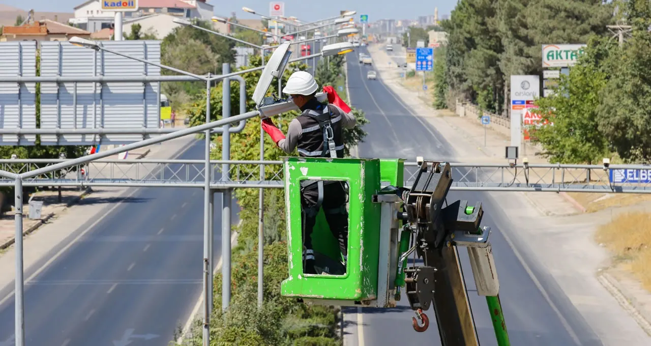Fırat EDAŞ’tan Elazığ’ın Enerji Altyapısına 6,6 Milyar TL’lik Dev Yatırım