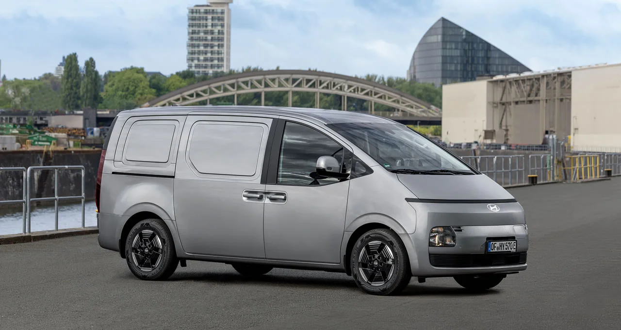 Hyundai_STARIA_Cargo 2